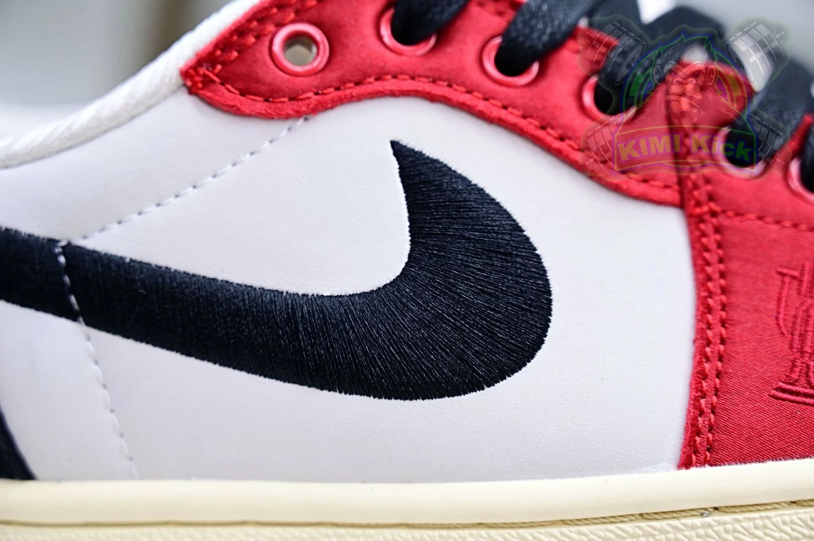NewStyle Kimikick Trophy Room x Jordan Air Jordan 1 Low OG “Away” 1868