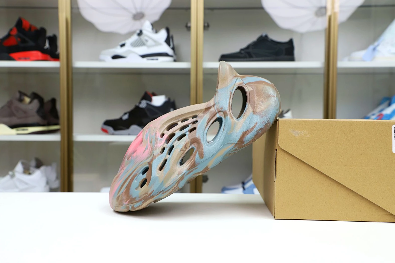NewStyle Kimikick YEEZY FOAM RNNR MX SAND GREY 27