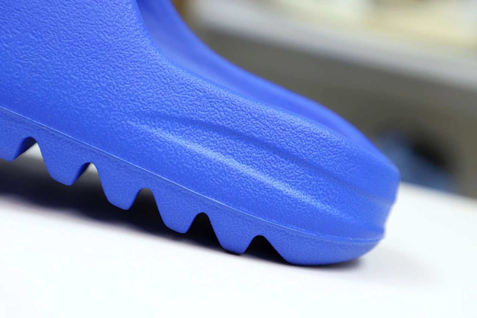 NewStyle Kimikick YEEZY SLIDE AZURE 65
