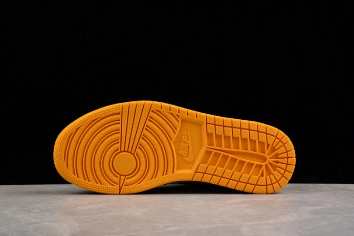 NewStyle air jordan 1 high og “yellow toe” 555088- 1659