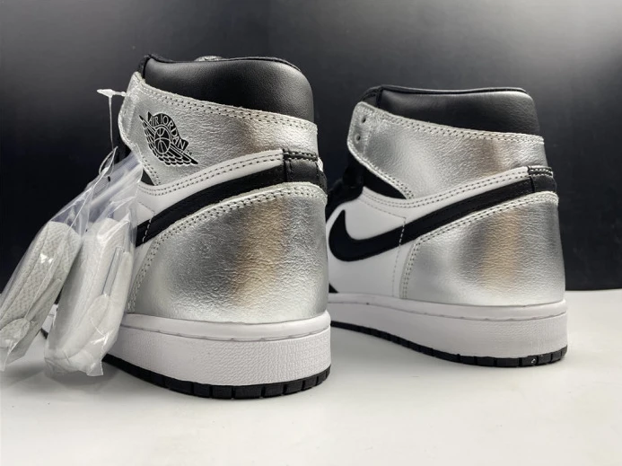 NewStyle air jordan 1 silver toe cd0461- 1225