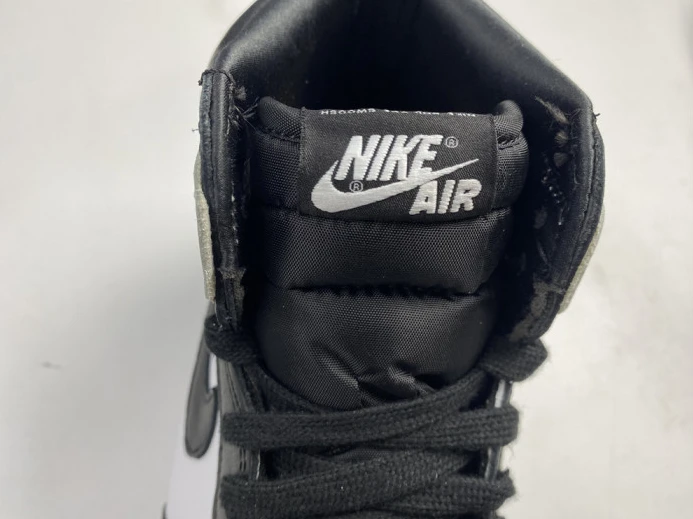 NewStyle air jordan 1 silver toe cd0461- 1225