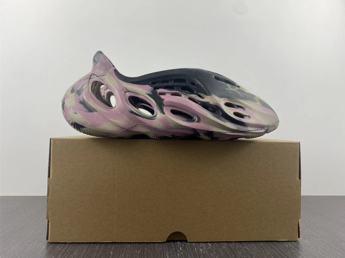 Popular Adidas Yeezy Foam RNR MX Carbon IG 393