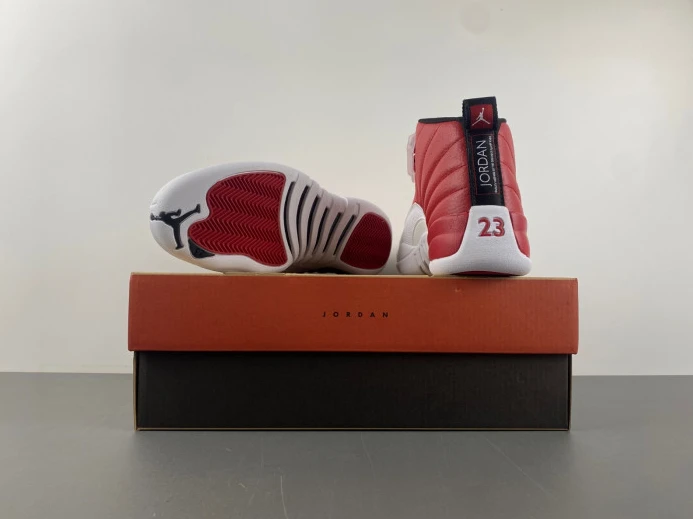 Popular Air Jordan 12 Alternate 130690- 652