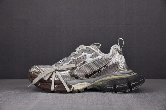 Popular BLCG 3XL SNEAKER 734731 W1XL4 2748