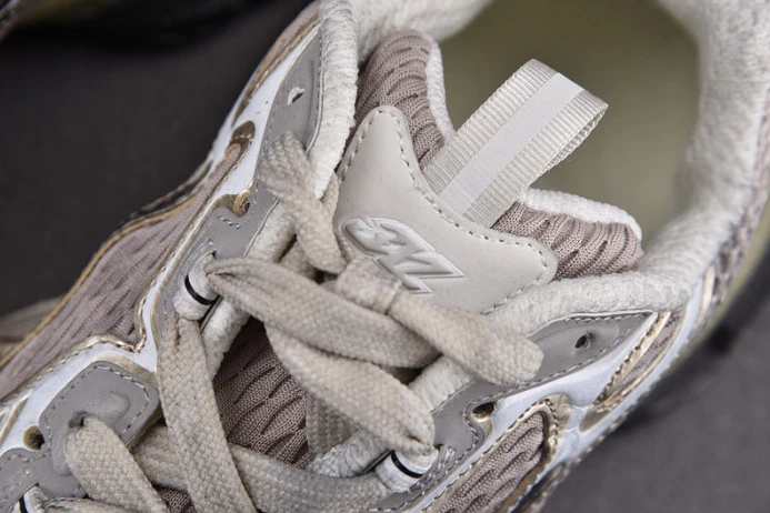 Popular BLCG 3XL SNEAKER 734731 W1XL4 2748