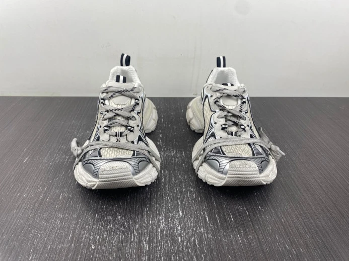 Popular BLCG 3XL SNEAKER 734731 W3XL4 2755