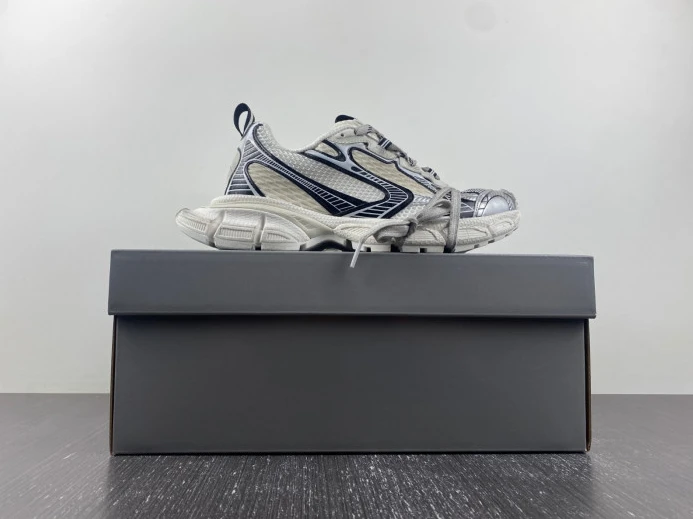 Popular BLCG 3XL SNEAKER 734731 W3XL4 2755