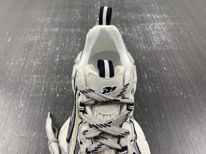 Popular BLCG 3XL SNEAKER 734731 W3XL4 2755