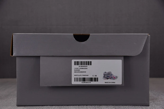 Popular Ba*len*cia*ga runner w3rmu 2199