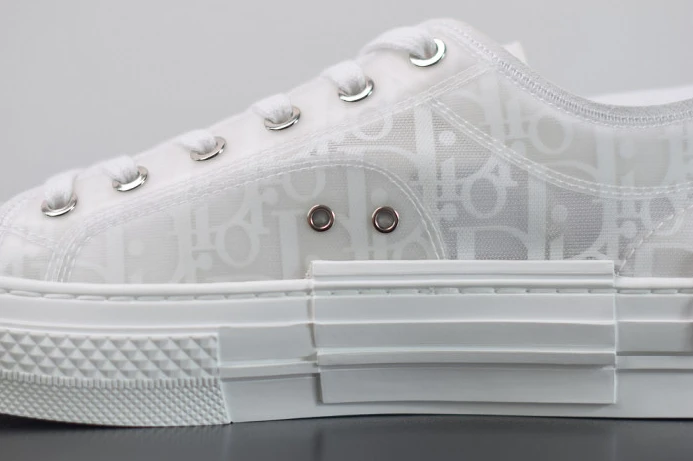 Popular DR B23 OBLIQUE LOW TOP SNEAKER 2828