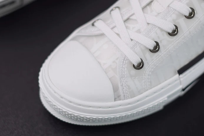 Popular DR B23 OBLIQUE LOW TOP SNEAKER 2828