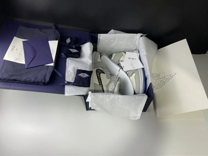 Popular DR x Jordan 1 Retro High CN8607-002 (DR shoe box) 874