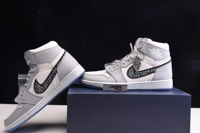 Popular DR x Jordan 1 Retro High CN8607-002 (DR shoe box) 874