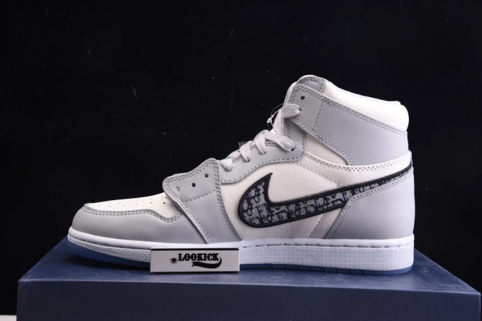 Popular DR x Jordan 1 Retro High CN8607-002 (DR shoe box) 874