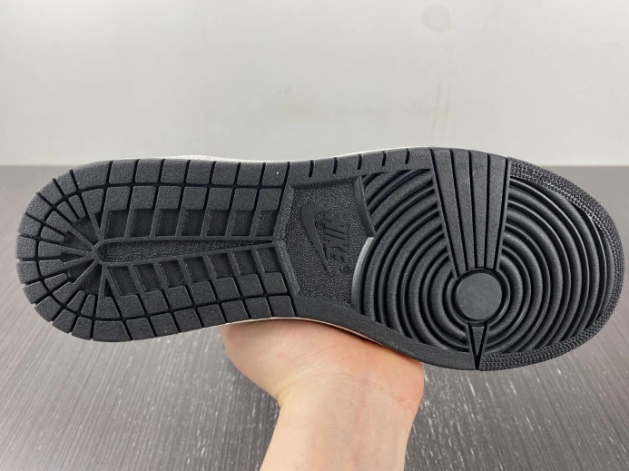 Popular Jordan 1 Retro High 85 Black White (2023) BQ4422- 770