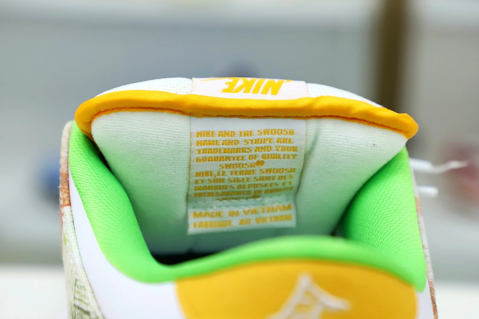 Popular Kimikick JASON DENG X DUNK LOW PRO SB 'STREET HAWKER' 3496