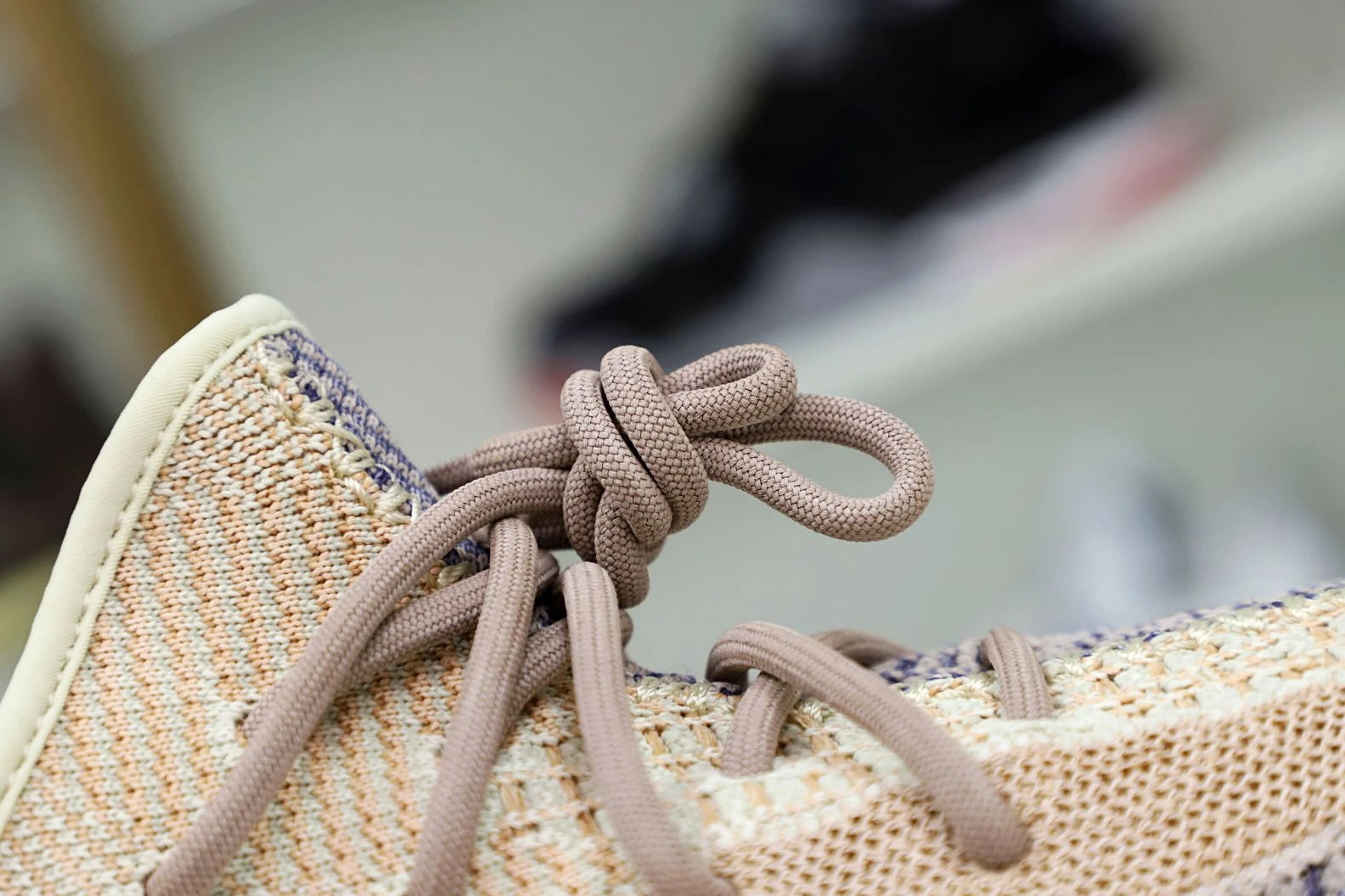 Popular Kimikick YEEZY BOOST 350 V2 'ASH PEARL' 81