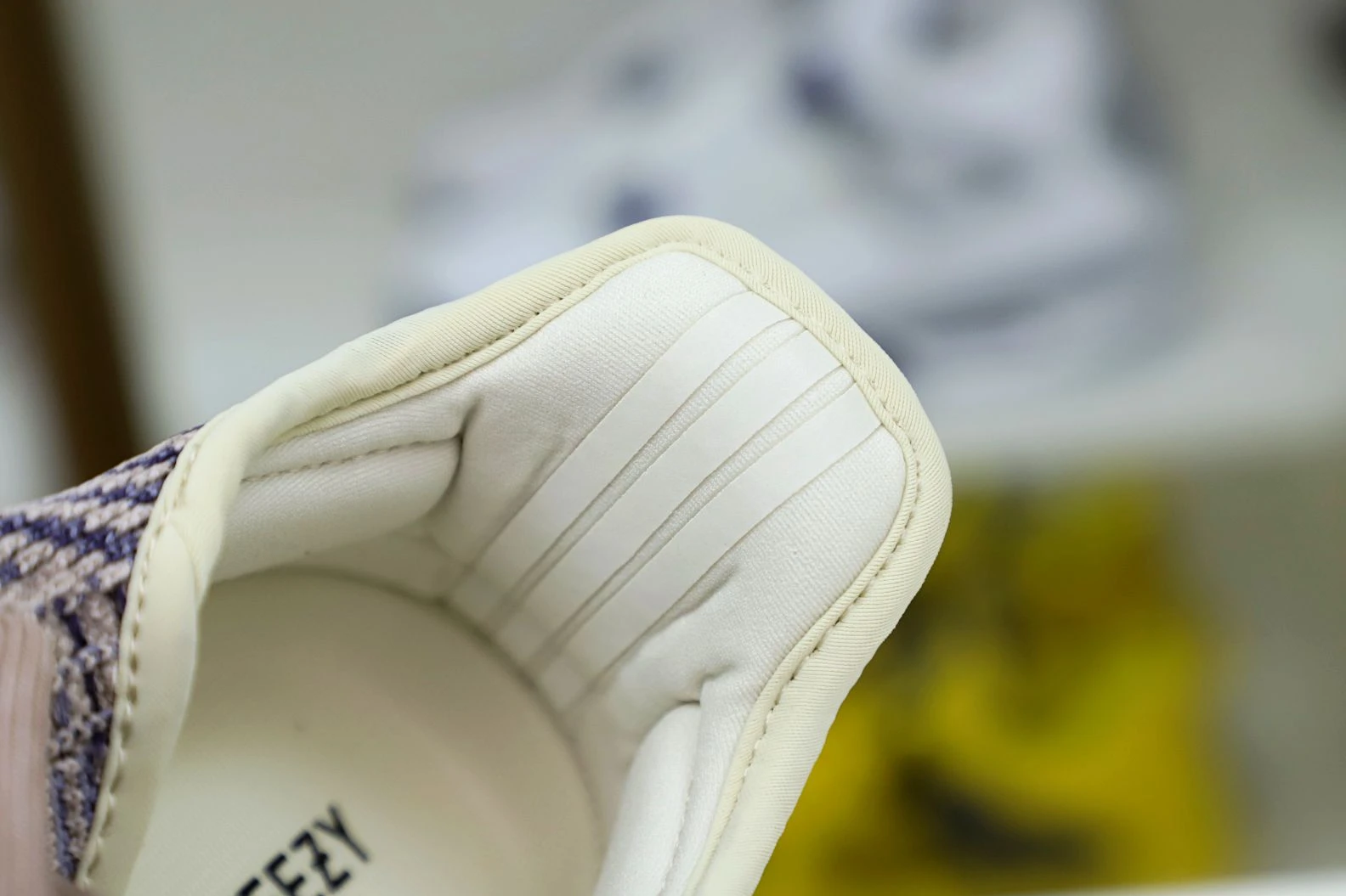 Popular Kimikick YEEZY BOOST 350 V2 'ASH PEARL' 81