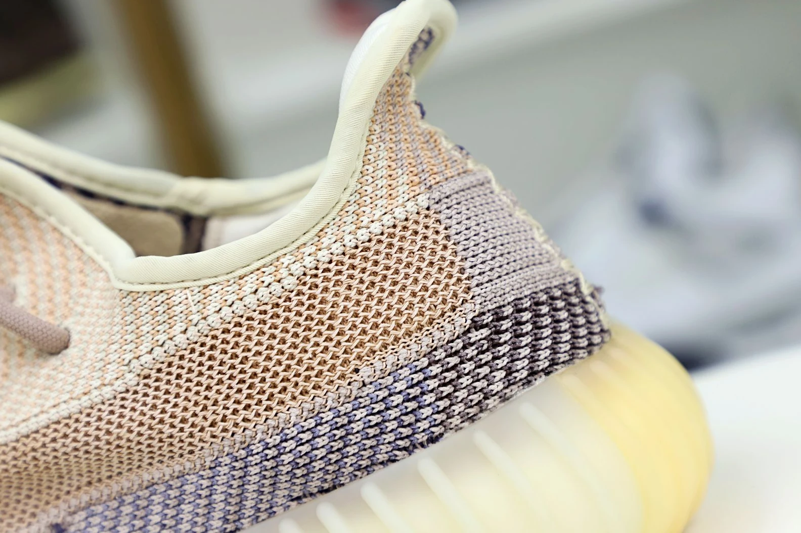 Popular Kimikick YEEZY BOOST 350 V2 'ASH PEARL' 81