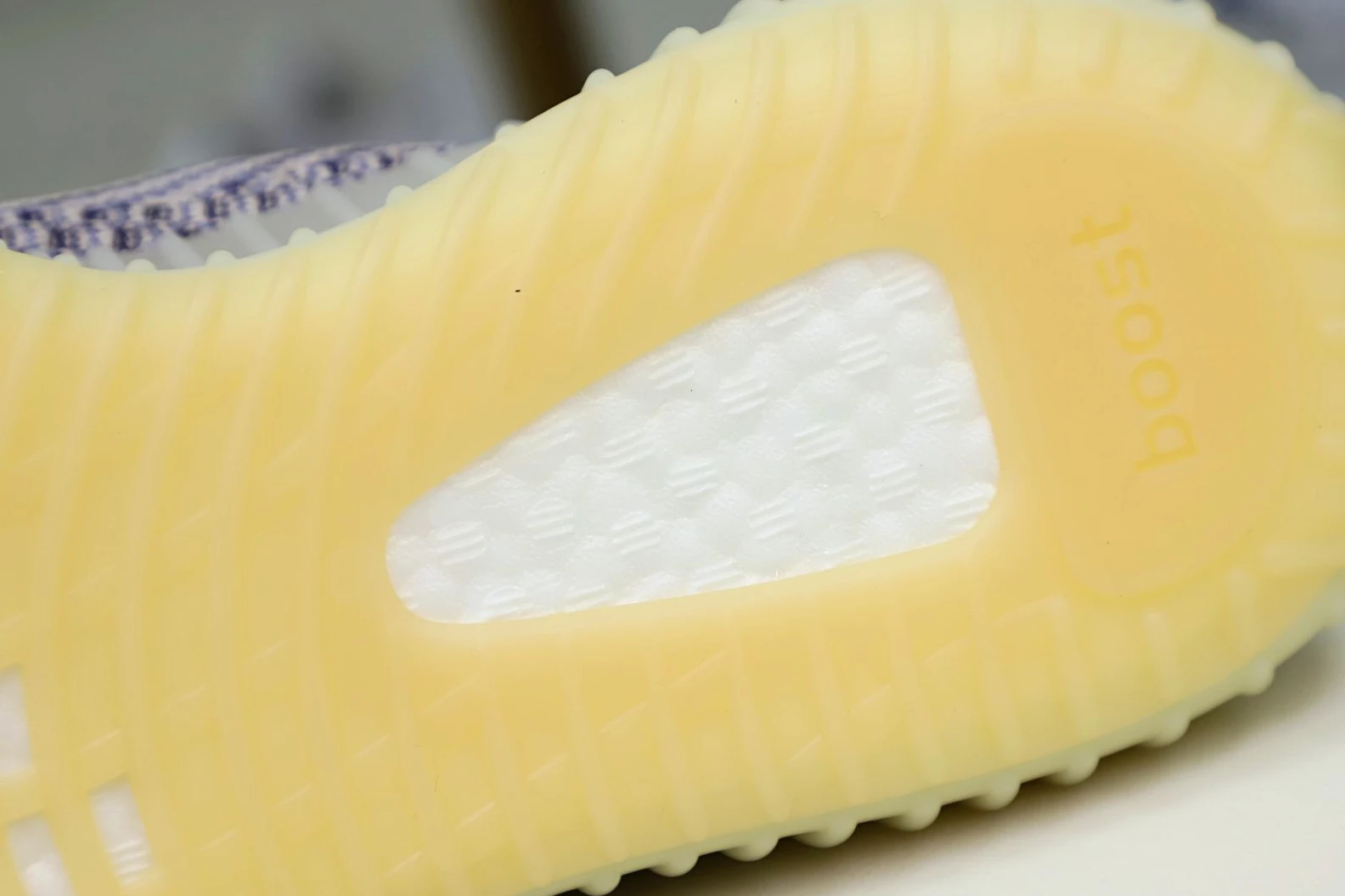 Popular Kimikick YEEZY BOOST 350 V2 'ASH PEARL' 81