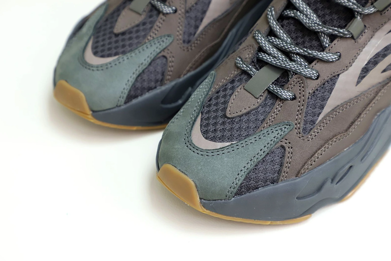 Popular Kimikick Yeezy boost 700 V 28