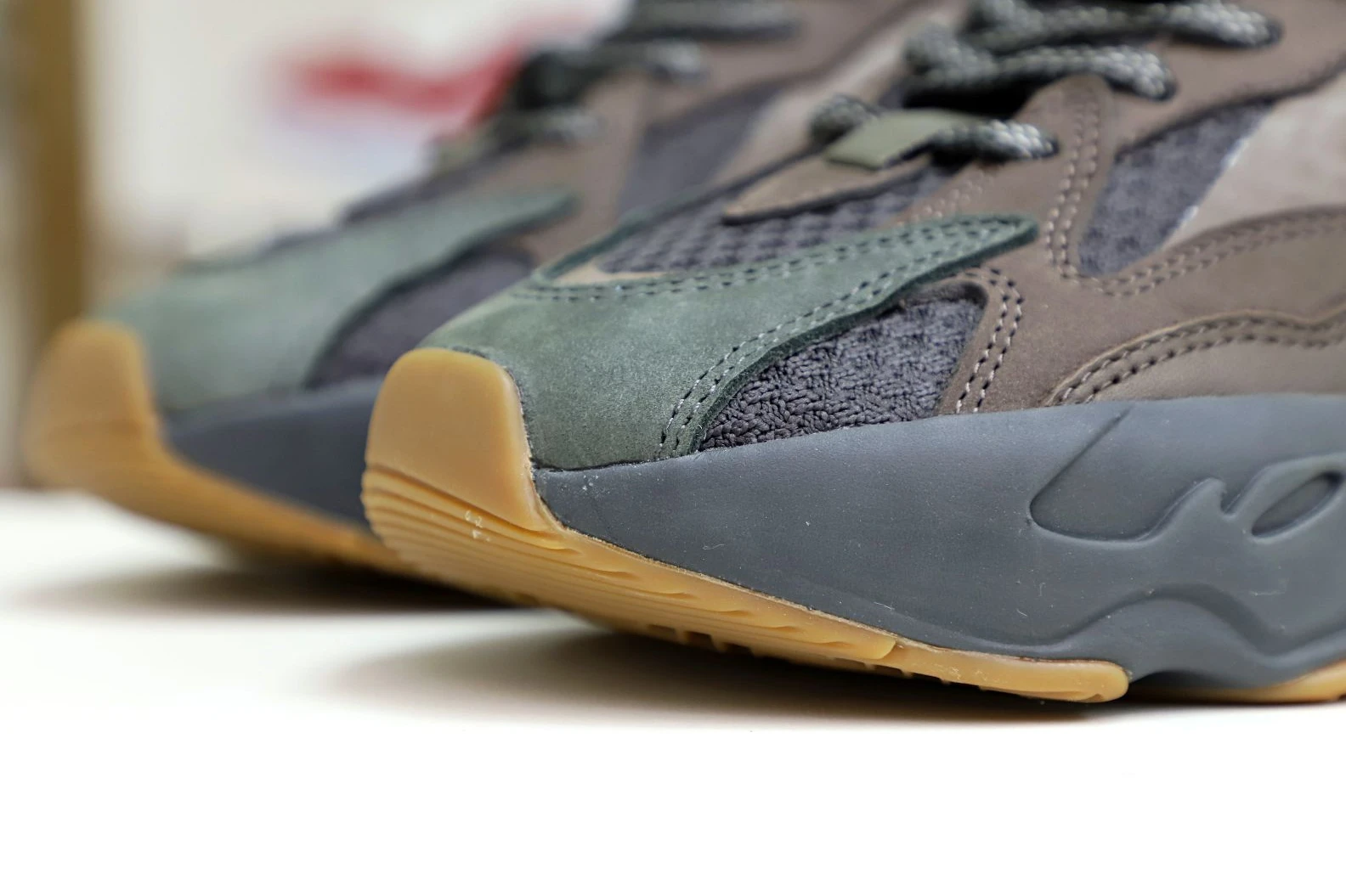 Popular Kimikick Yeezy boost 700 V 28