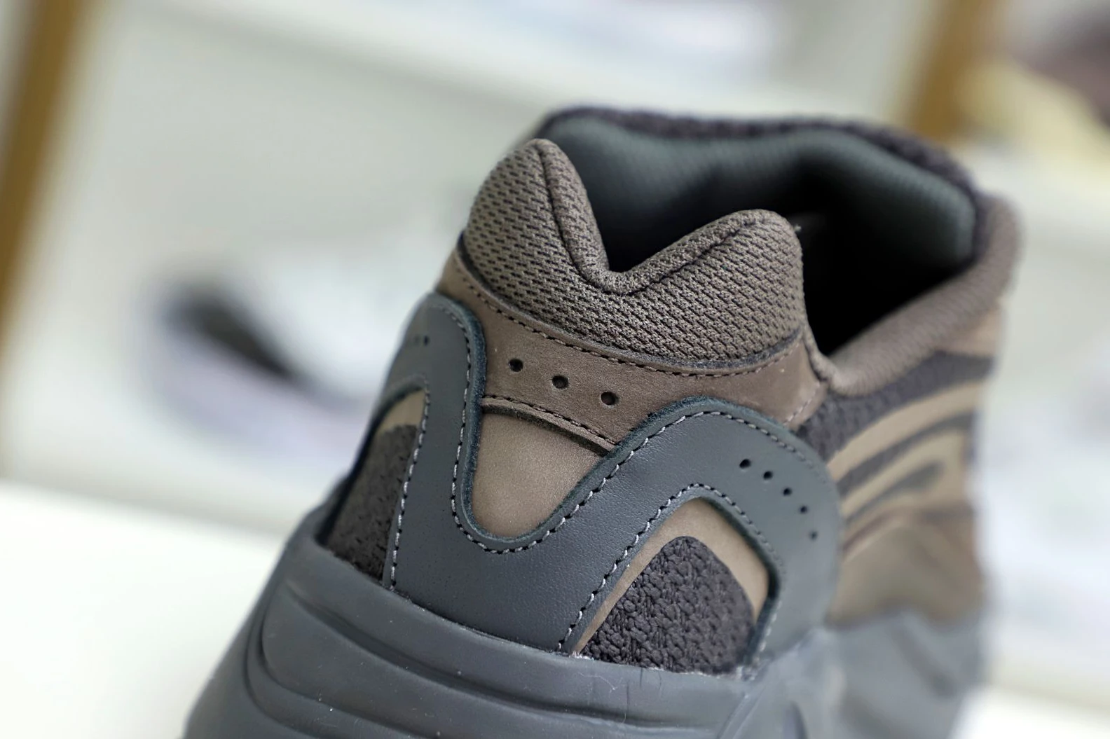 Popular Kimikick Yeezy boost 700 V 28
