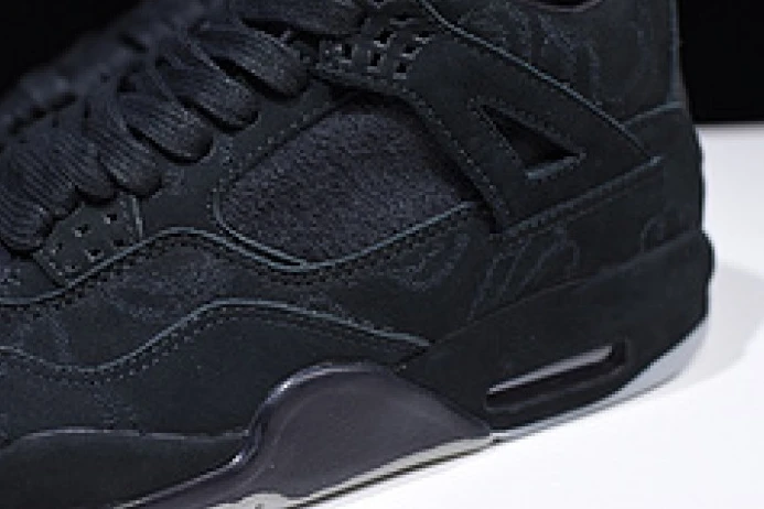 Popular Nike Air Jordan 4 retro kaws black 930155 1065