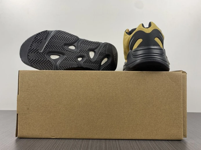 Popular Yeezy Boost 700 MNVN 'Honey Flux' GZ 382