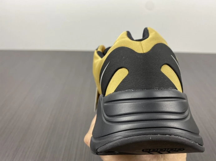 Popular Yeezy Boost 700 MNVN 'Honey Flux' GZ 382