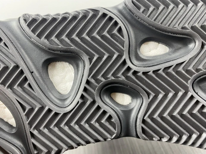 Popular Yeezy Boost 700 MNVN 'Honey Flux' GZ 382