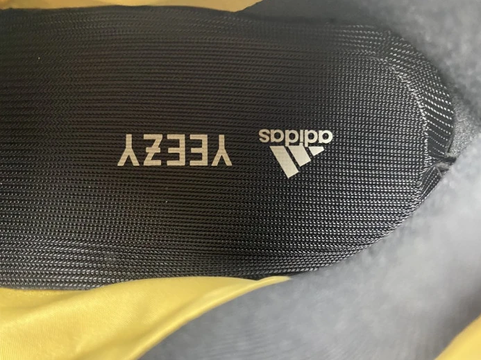 Popular Yeezy Boost 700 MNVN 'Honey Flux' GZ 382
