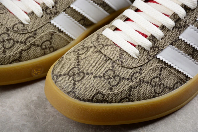 Popular ad*s gazelle 2849