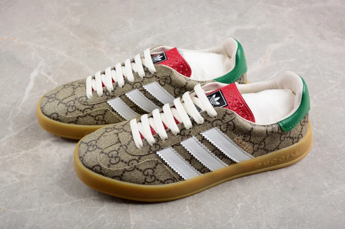 Popular ad*s gazelle 2849