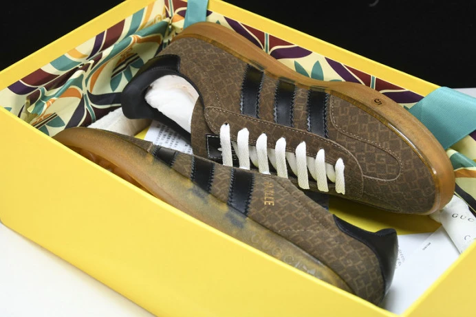 Popular ad*s gazelle 2851