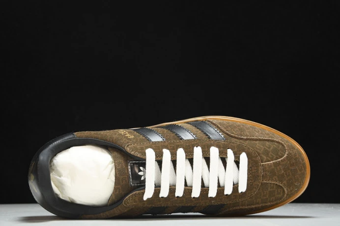 Popular ad*s gazelle 2851