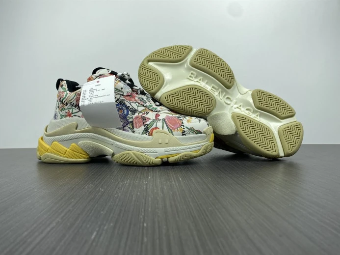Popular triples trainer sneakers 2282
