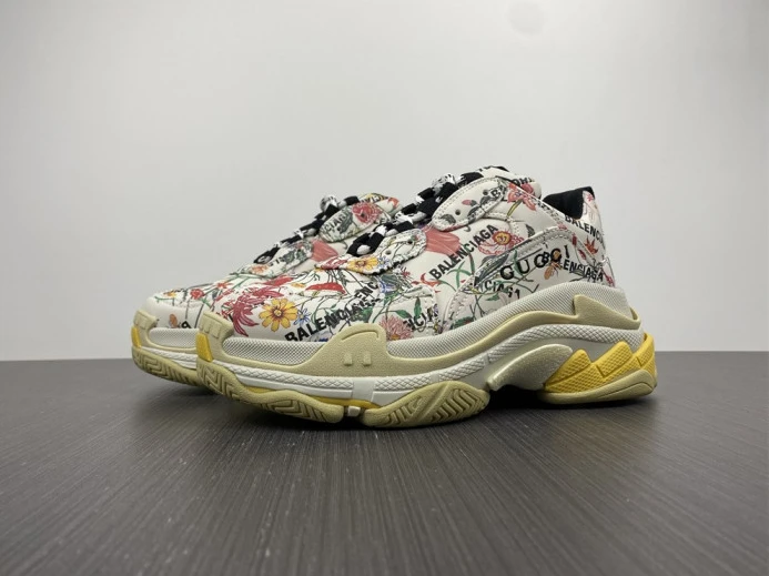 Popular triples trainer sneakers 2282