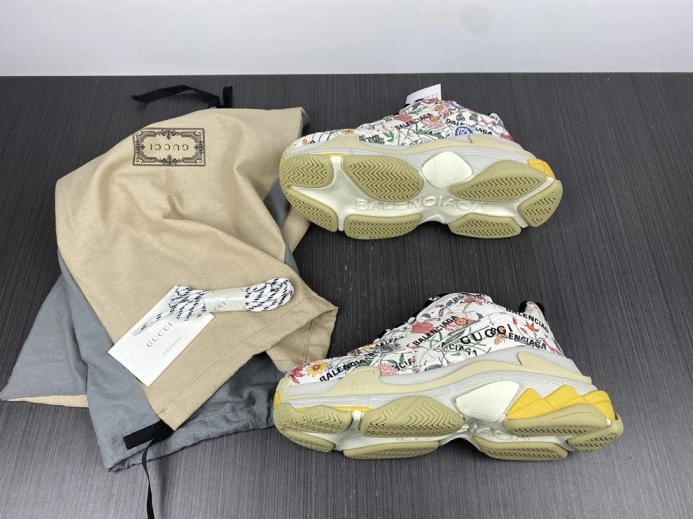 Popular triples trainer sneakers 2282
