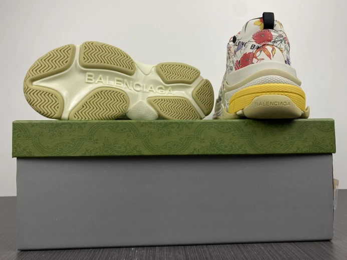 Popular triples trainer sneakers 2282