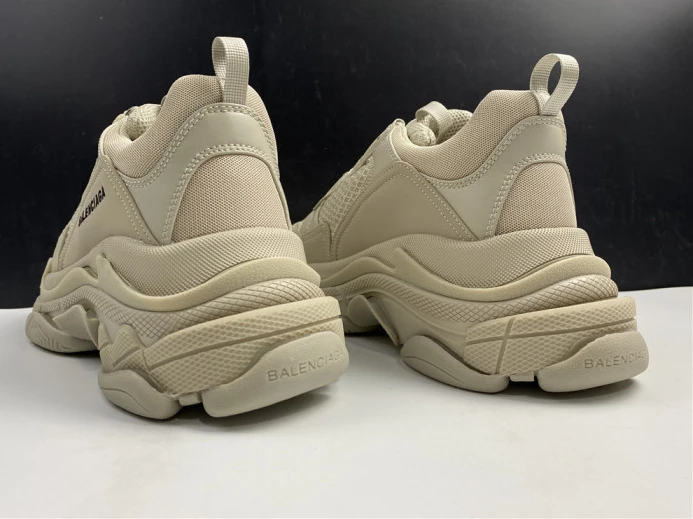 SmartChoice BLCG SNEAKER TRIPLE.S.GOMMA 536737 W2FW1 2507