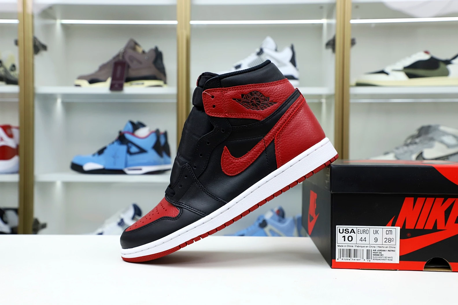 SmartChoice Kimikick AIR JORDAN 1 RETRO HIGH OG 'BRED' 2005