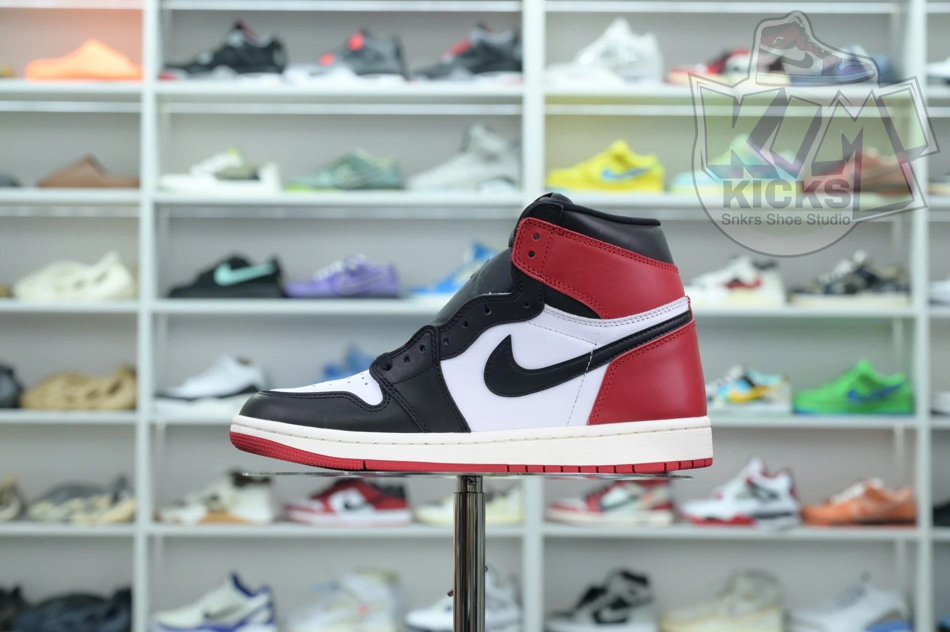 SmartChoice Kimikick Jordan Air Jordan 1High OG“Black Toe Reimagined” 1850