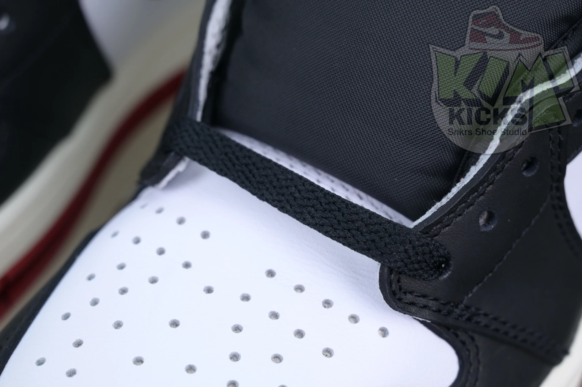 SmartChoice Kimikick Jordan Air Jordan 1High OG“Black Toe Reimagined” 1850
