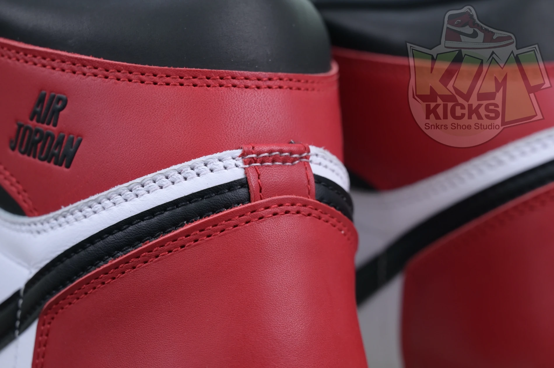 SmartChoice Kimikick Jordan Air Jordan 1High OG“Black Toe Reimagined” 1850