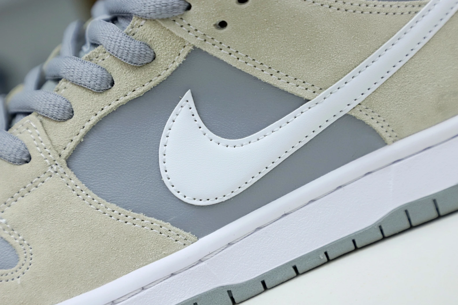 SmartChoice Kimikick NIKE SB DUNK LOW TRD 2968
