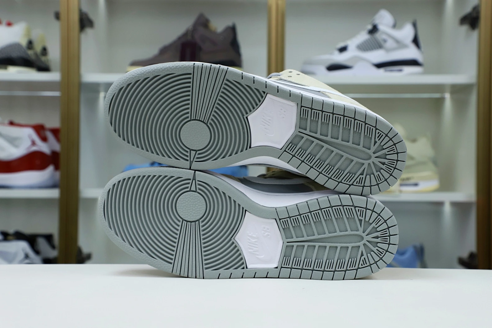 SmartChoice Kimikick NIKE SB DUNK LOW TRD 2968