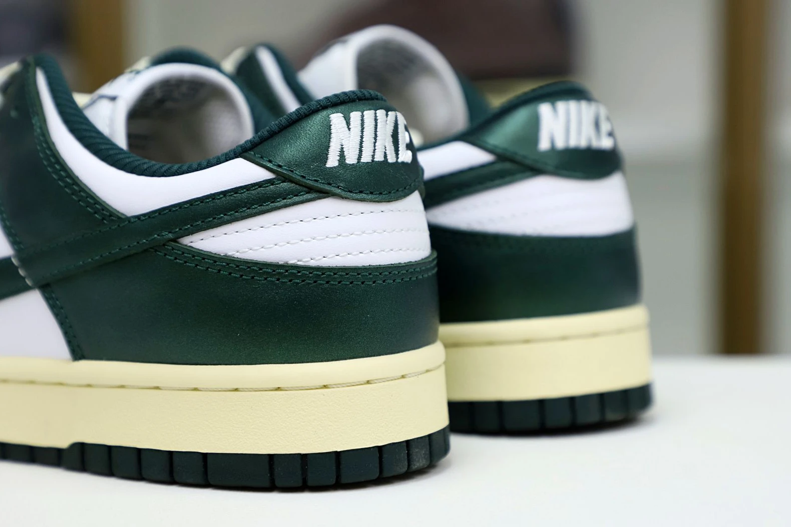 SmartChoice Kimikick NIKE WMNS DUNK LOW 'VINTAGE GREEN' 3499
