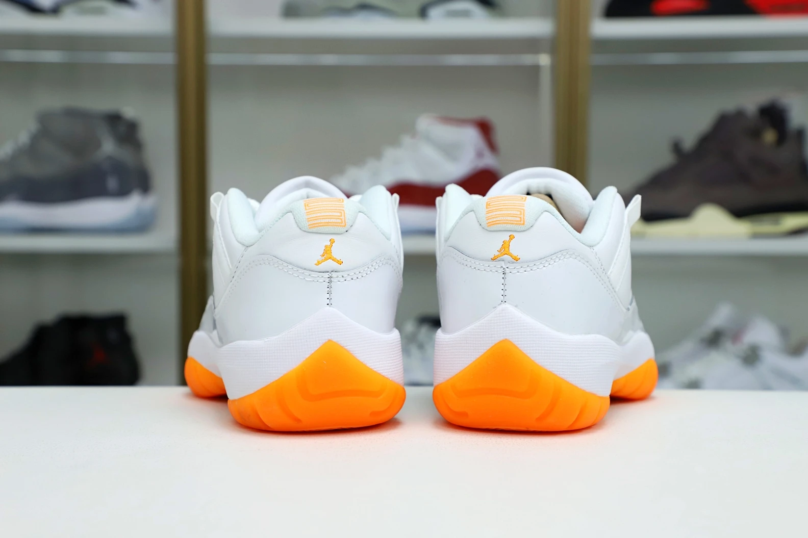 SmartChoice Kimikick WMNS AIR JORDAN 11 RETRO LOW 'BRIGHT CITRUS' 2015
